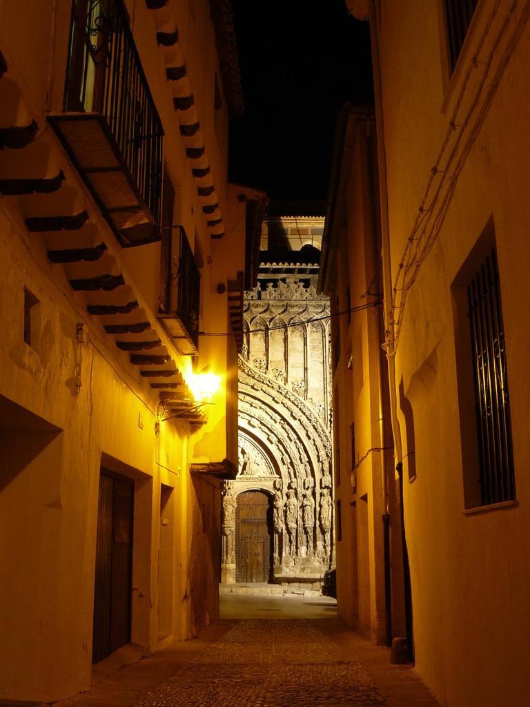 Alojamiento Turistico La Tinaja Requena Exteriér fotografie