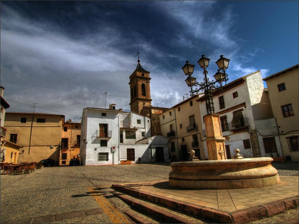 Alojamiento Turistico La Tinaja Requena Exteriér fotografie